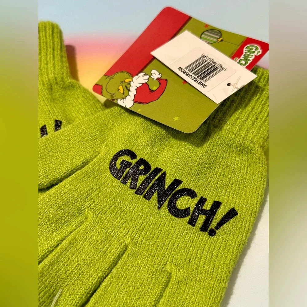 NWT Dr Seuss's How The Grinch Stole Christmas Licensed Mittens - Youth Size